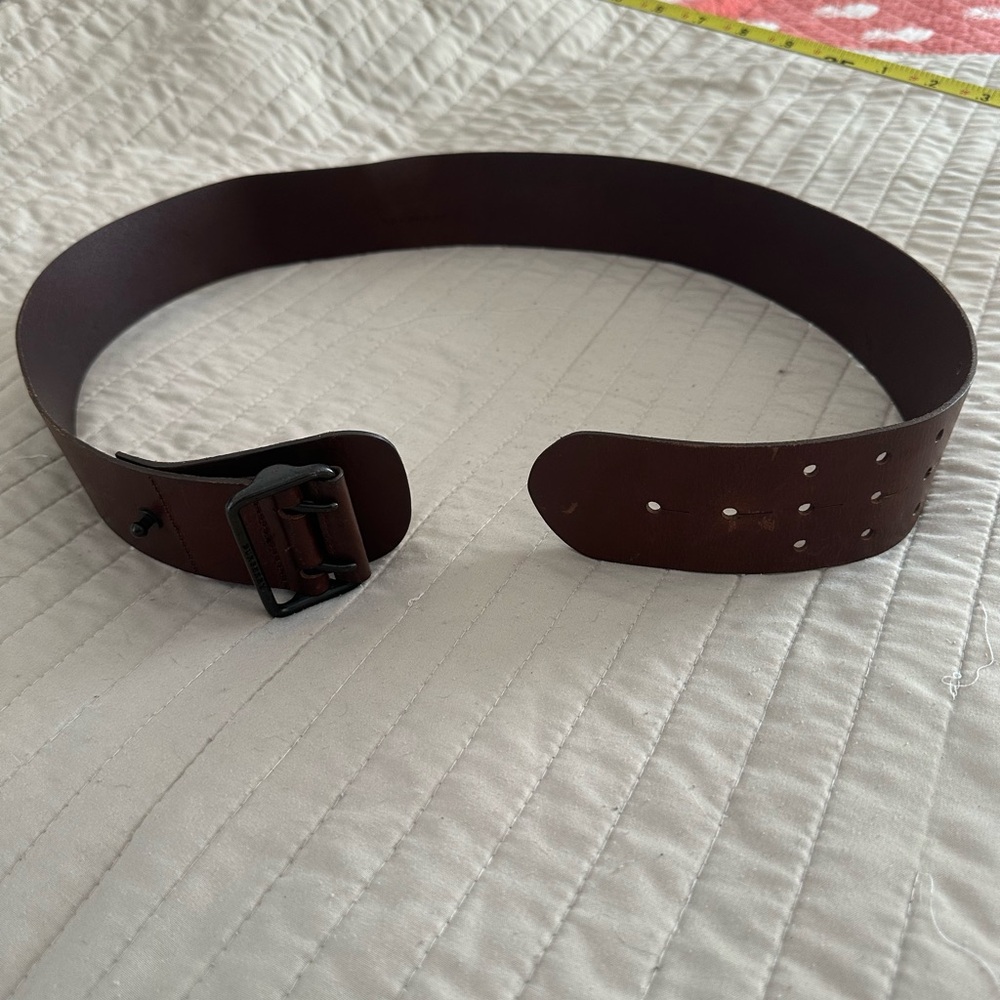 AUTHENTIC BURBERRY LEATHER BELT - Picture 5 of 8